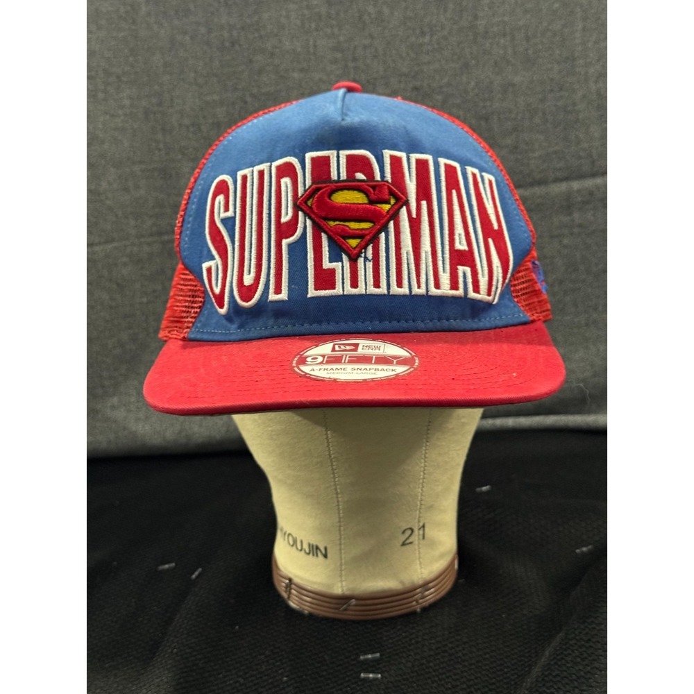 New Era Trucker Cap Men's One Size Red Blue DC Comics Superman Snapback Mesh Hat